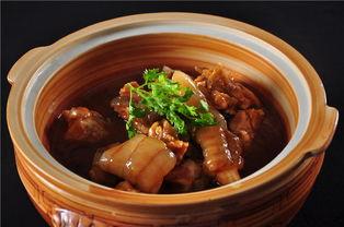 鳄鱼肉视频,视频揭秘鳄鱼美食之旅