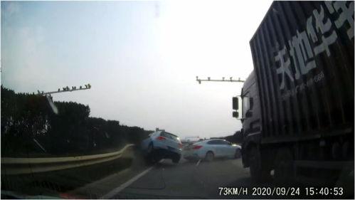 上高速讲解视频,高速公路驾驶技巧与安全要点解析