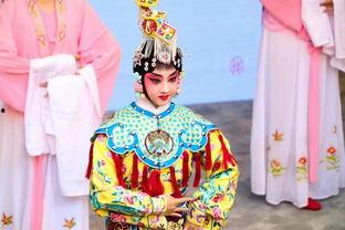 京剧教学视频,领略国粹魅力，传承经典艺术